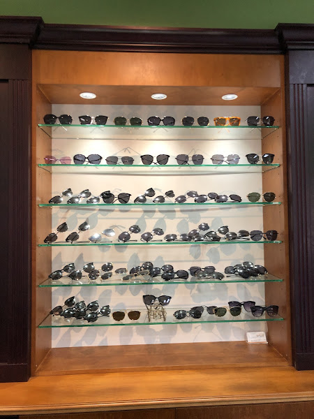 Gold Optometry 4