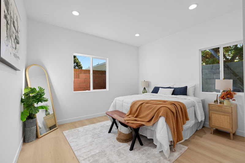 Nhu White, Frontier Realty Inc 4
