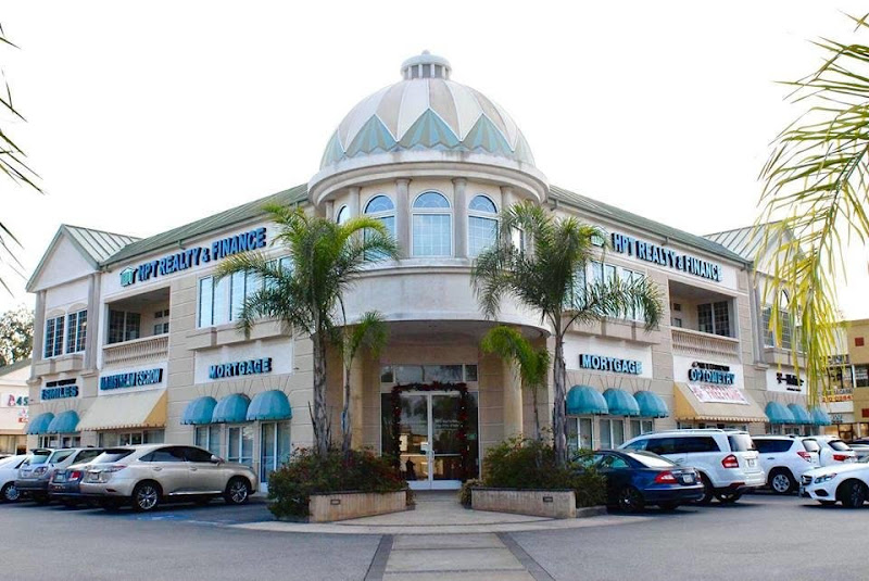 HPT Realty & Finance 2