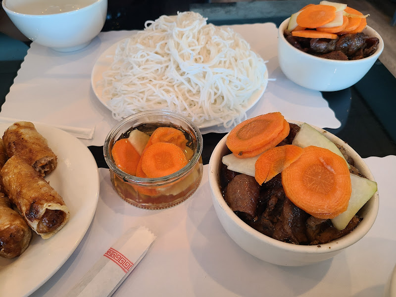 Bình Minh Restaurant 5