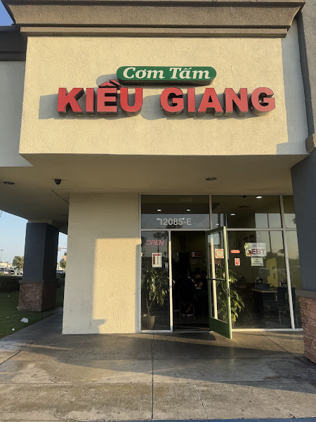 Cơm Tấm Kiều Giang