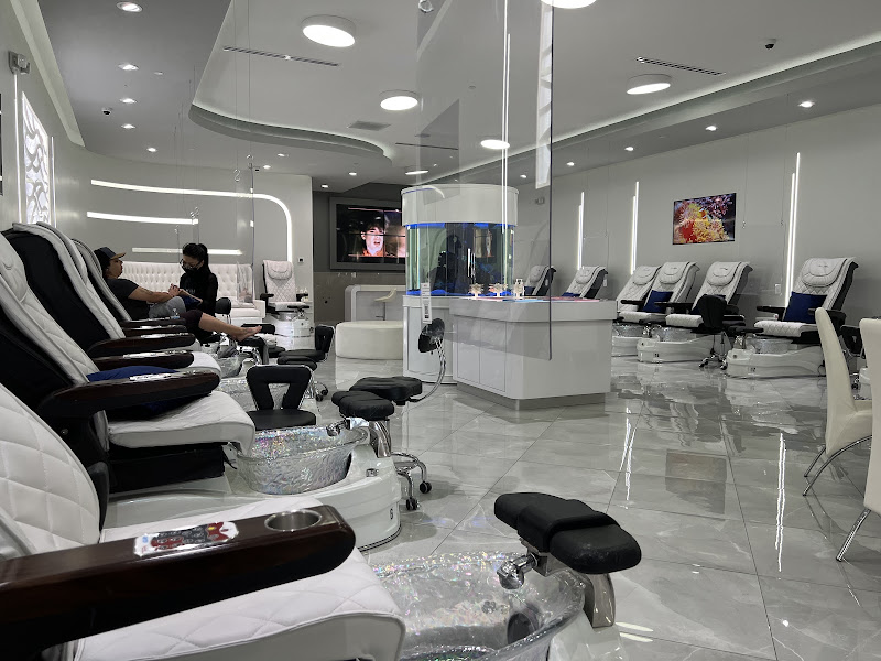 Posh Nail Lounge 3