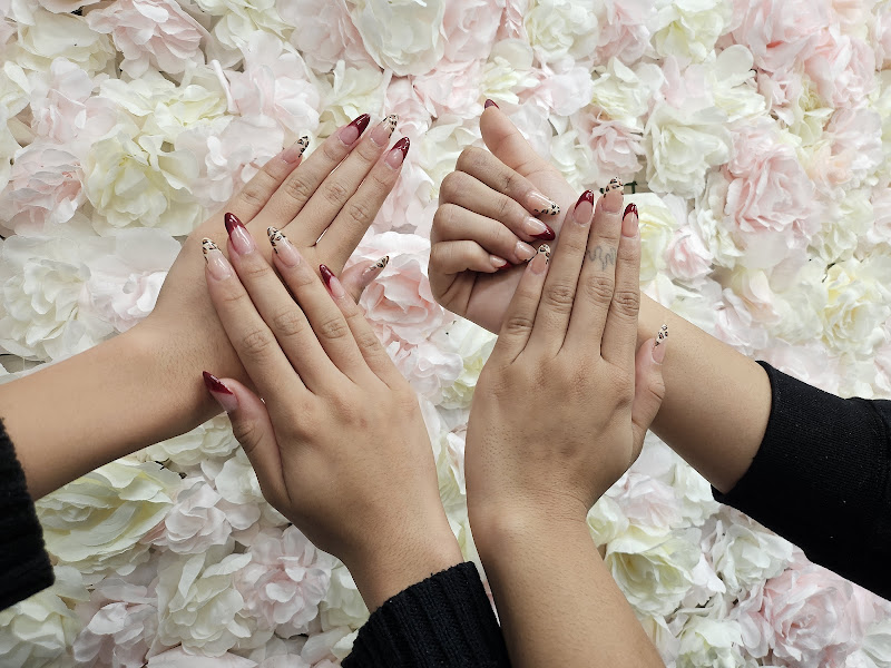 Shimmer Hair And Nails 4