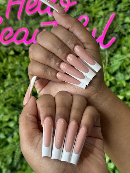 Pink nails design