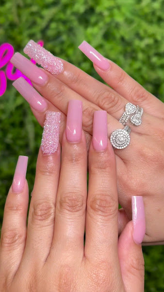 Pink nails design 2