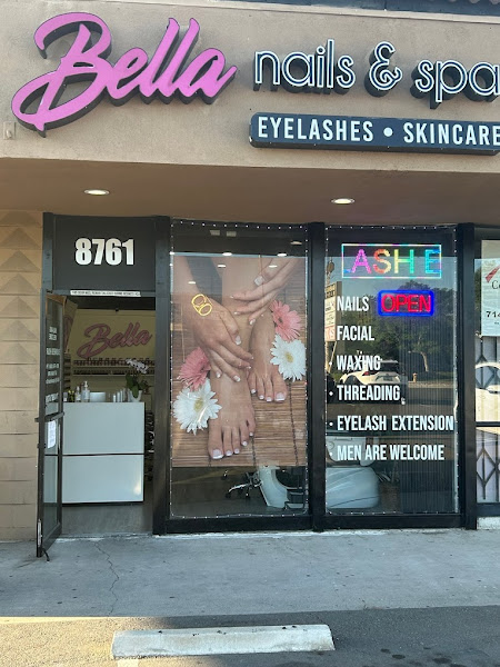 Bella Nails Lashes & Spa 3