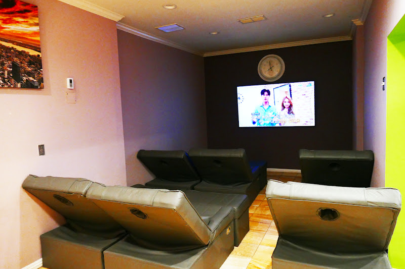 Queen Spa 3