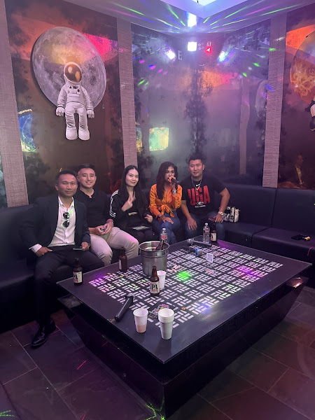 VIP Karaoke Lounge 2