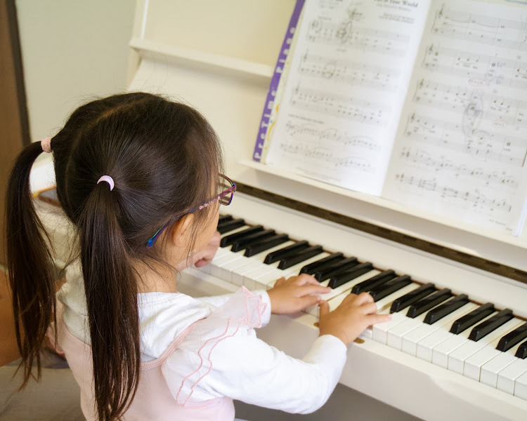 Busy Bees Music, Art, and Dance School 4