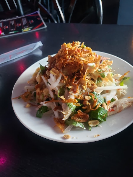 Quan Gio Bar & Grill