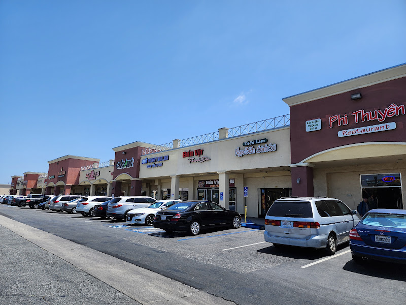 Bolsa Plaza