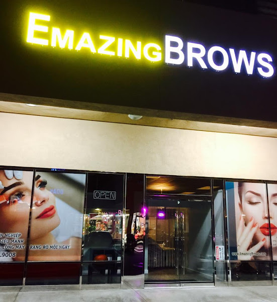 Emazing Brows Microblading Studio 2