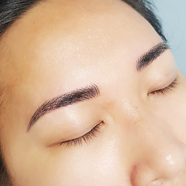 Victoria Eyebrows 2