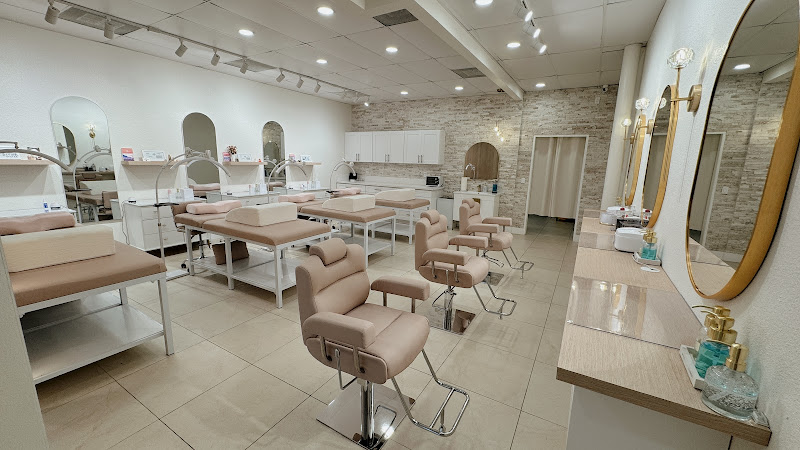 Mish Esthetics - Lash & Brow Salon - Los Alamitos,CA