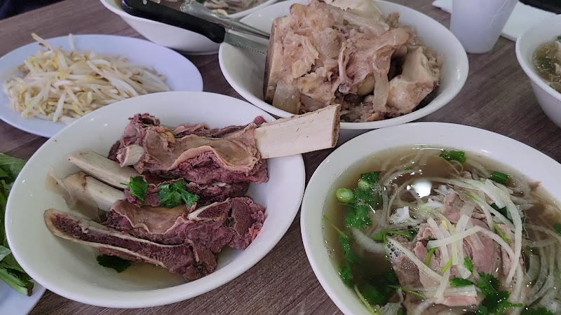 Phở 86 Restaurant 2