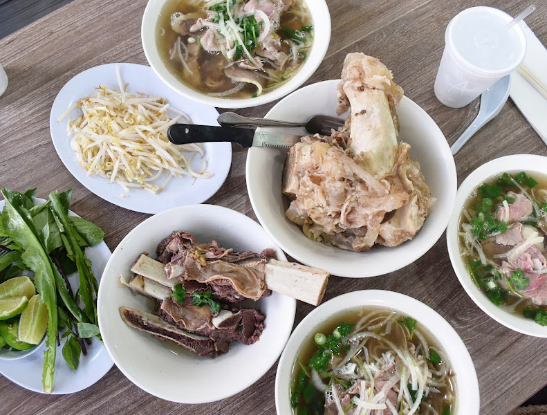 Phở 86 Restaurant 3