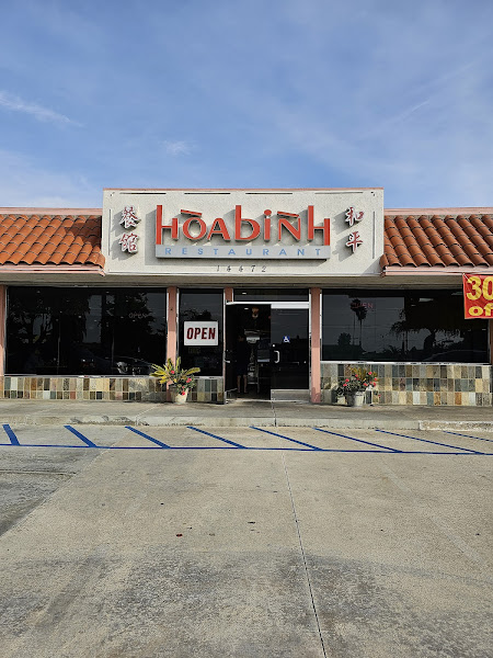 Hòa Bình Restaurant