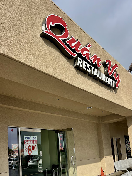 Quán Vy Restaurant
