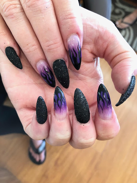 Thania Pro Nails 4