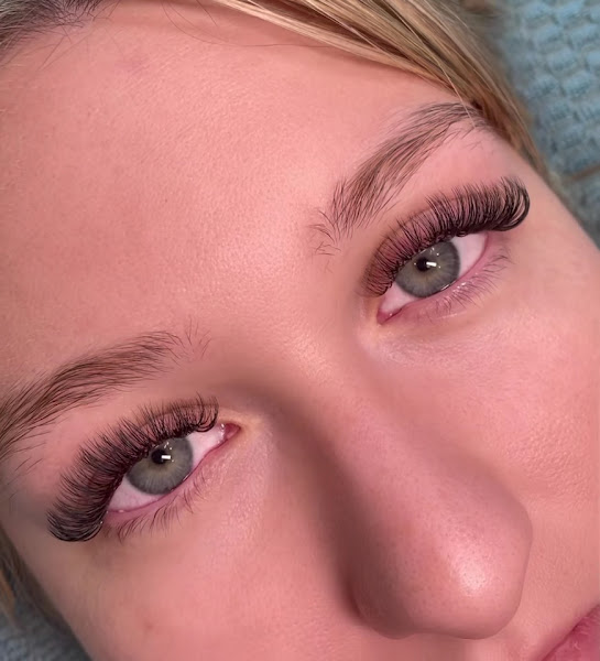 Studio Lash co 2