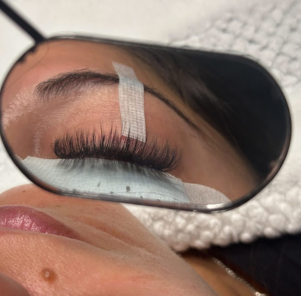 Studio Lash co 3