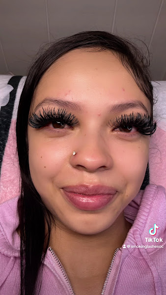 SMOKING LASHES OC 2