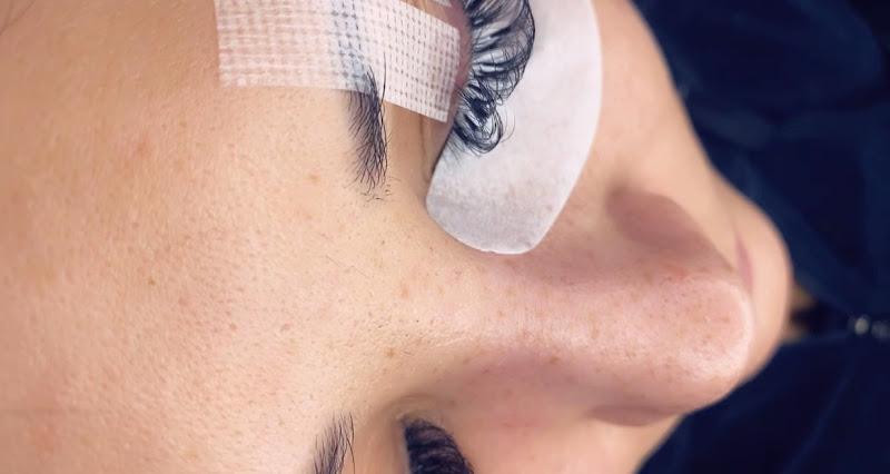 Mizlashleigh Lash Extension 2