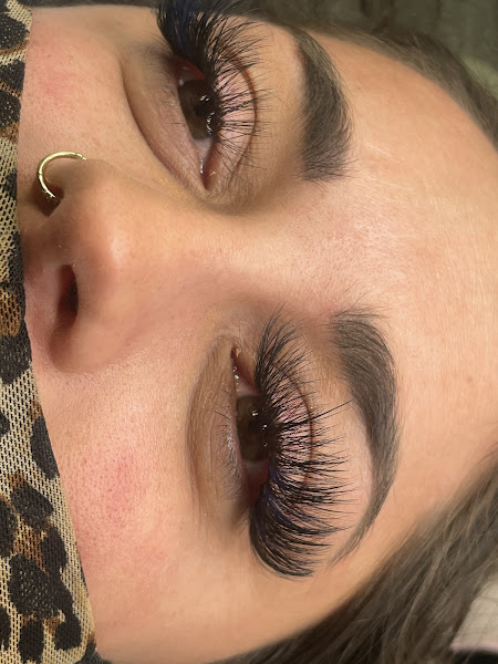 Candy's Lashes N Beauty 3