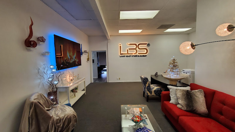 Luxury Beauty Studio & Academy 2