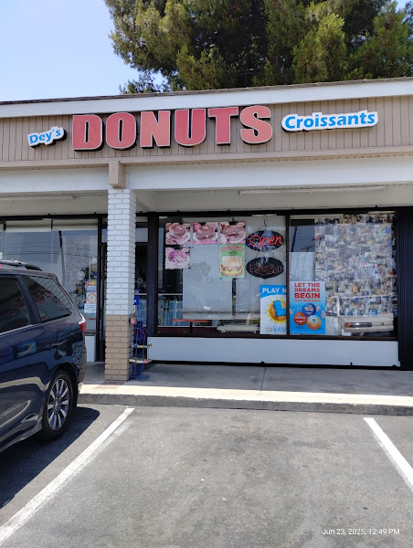 Dey's Donuts & Croissant