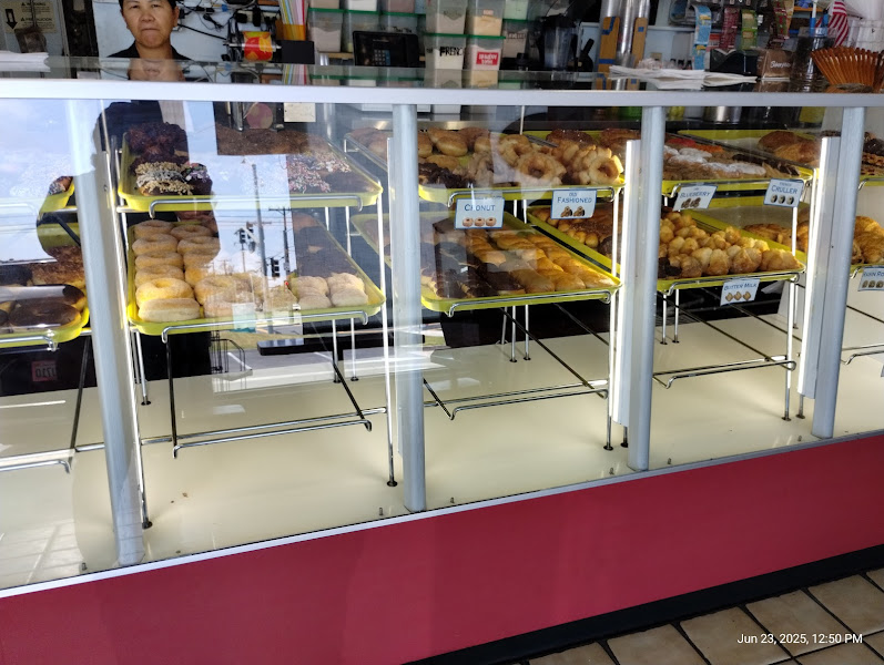 Dey's Donuts & Croissant 3