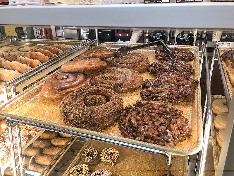 K D's Donut Shop 2