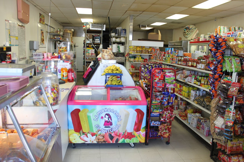 Panderia La Corona Bakery & Meat Market 4
