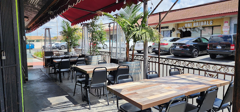 Hương Vietnamese Restaurant 1