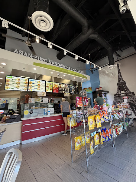 Lee's Sandwiches 3