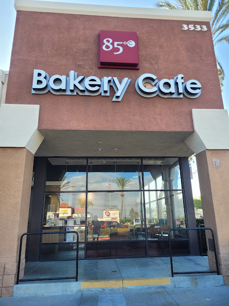 85°C Bakery Cafe - Orange
