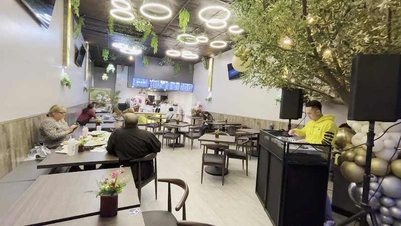 R&B Tea & Fusion Restaurant 2