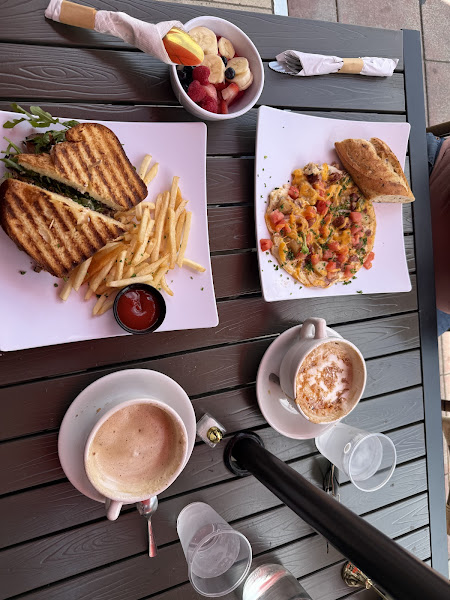 L'ORANGE CAFE 4