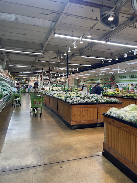 Thuan Phat Supermarket & Cooked Food Shop 3