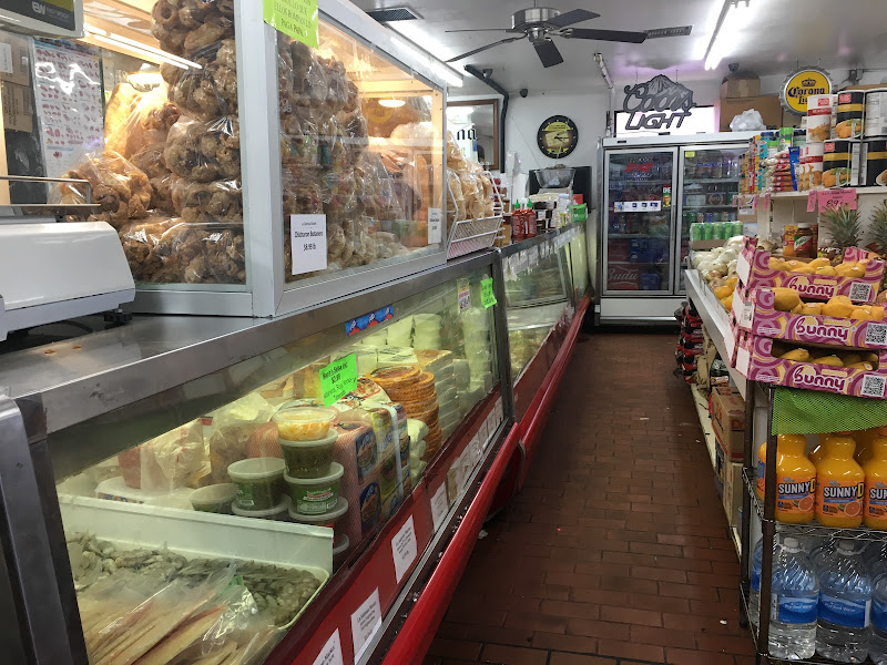La Sabrosa Market 4