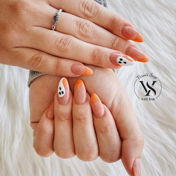Vernis Sage Nail & Head Spa 4