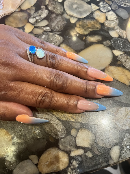 Bloom nail arts & spa 1