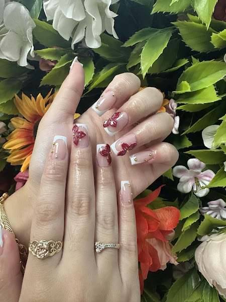 LUV NAILS 3