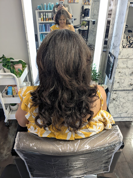 Maison Noire Salon & Spa 5