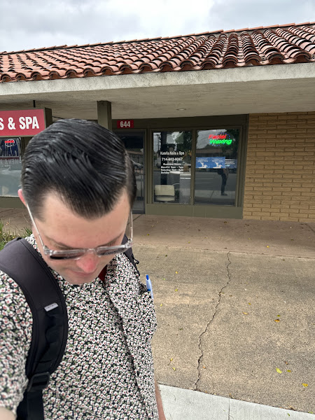 HO THE BARBER 4