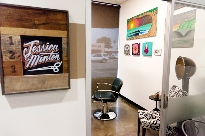 Jessica Minton Salon 4