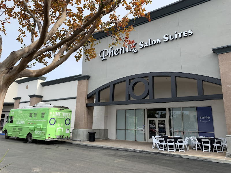 Phenix Salon Suites 4