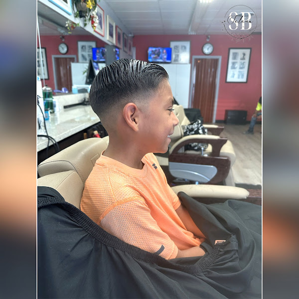 Selena Barber & Salon 3