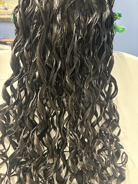 K & D Hair Studio 2