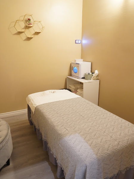 Essential Beauty & Spa 3